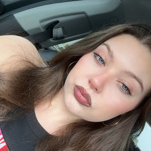 Meet your Posher, Maycee